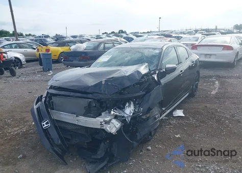 2017 Honda Civic Sport Touring z USA, uszkodzony, nr VIN SHHFK7H94HU422767